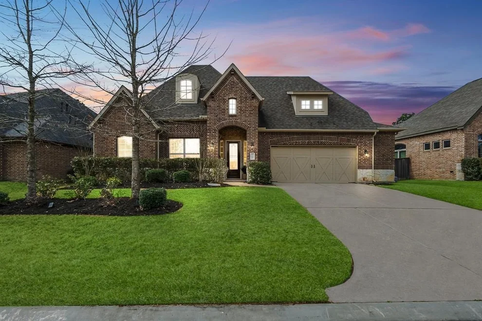 Unit for sale at 124 Wade Pointe Drive, Montgomery, TX 77316