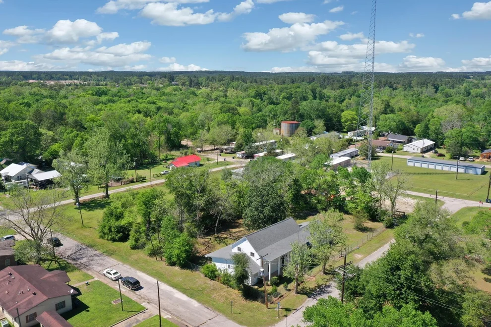 Unit for sale at 201 N Magnolia Street, Corrigan, TX 75939