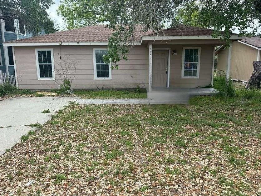 Unit for sale at 453 N Mccampbell Street, Aransas Pass, TX 78336