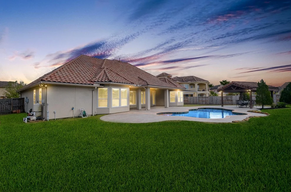 Unit for sale at 12404 Baymeadow Drive, Pearland, TX 77584