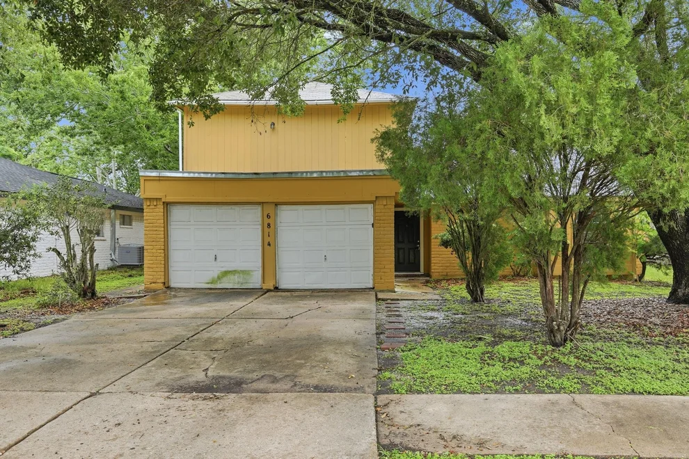 Unit for sale at 6814 Indian Falls Drive, Houston, TX 77489