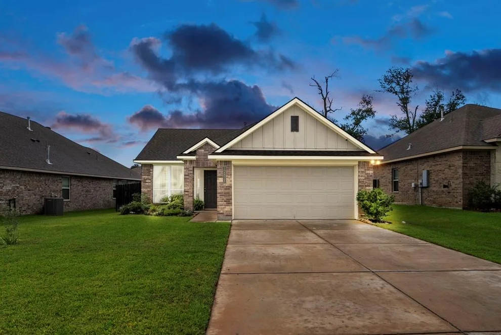 Unit for sale at 12828 Sunshine Park Drive S, Willis, TX 77318