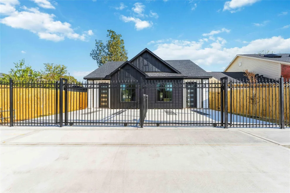 Unit for sale at 7109 Conley Street, Houston, TX 77021