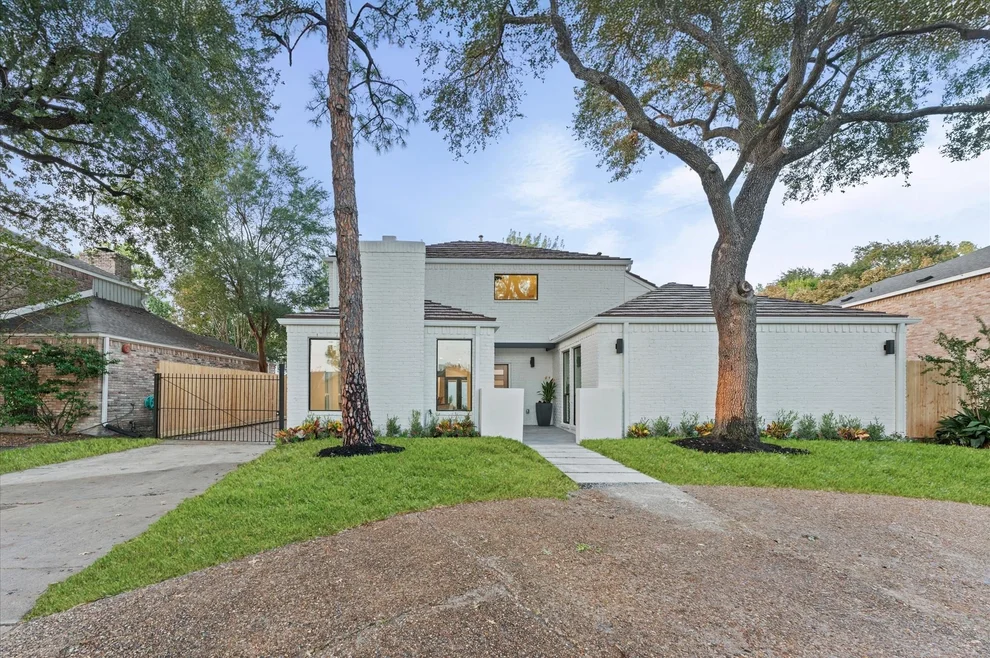 Unit for sale at 11410 Wickersham Lane, Houston, TX 77077