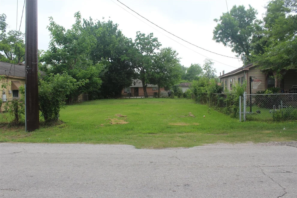 Unit for sale at 4914 Falls Street, Houston, TX 77026