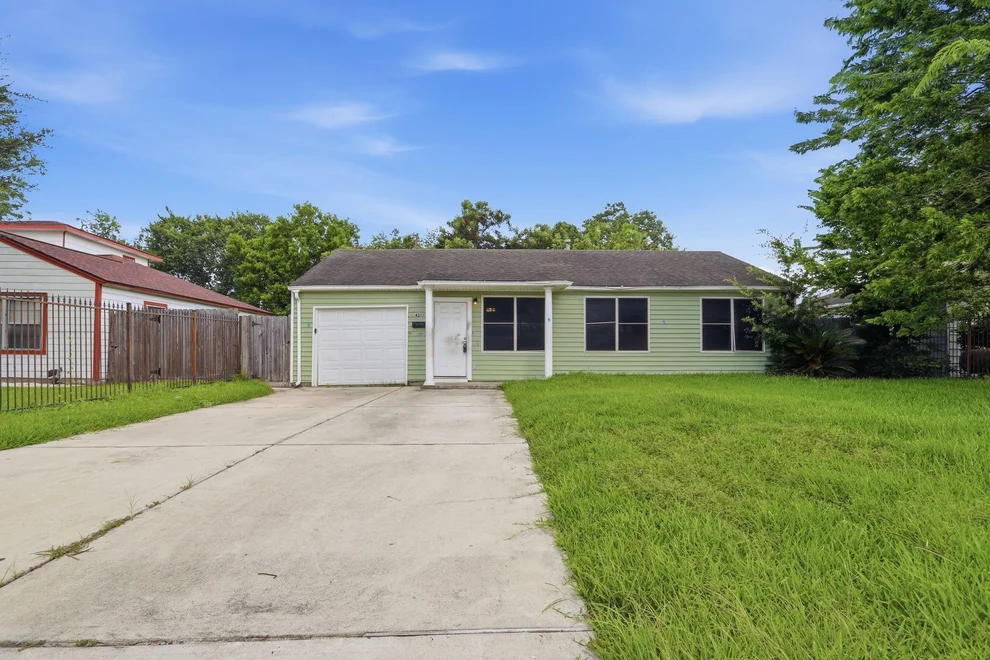 Unit for sale at 4211 Hartsville Road, Houston, TX 77047