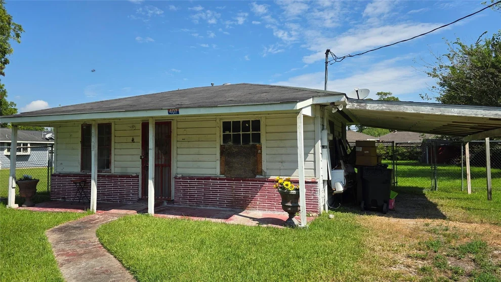 Unit for sale at 407 Turner Drive, Houston, TX 77076