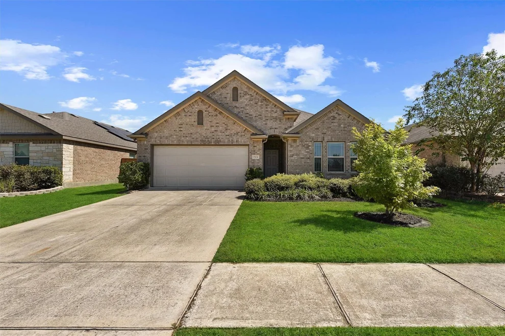 Unit for sale at 15434 Royce Holly Drive, Humble, TX 77346