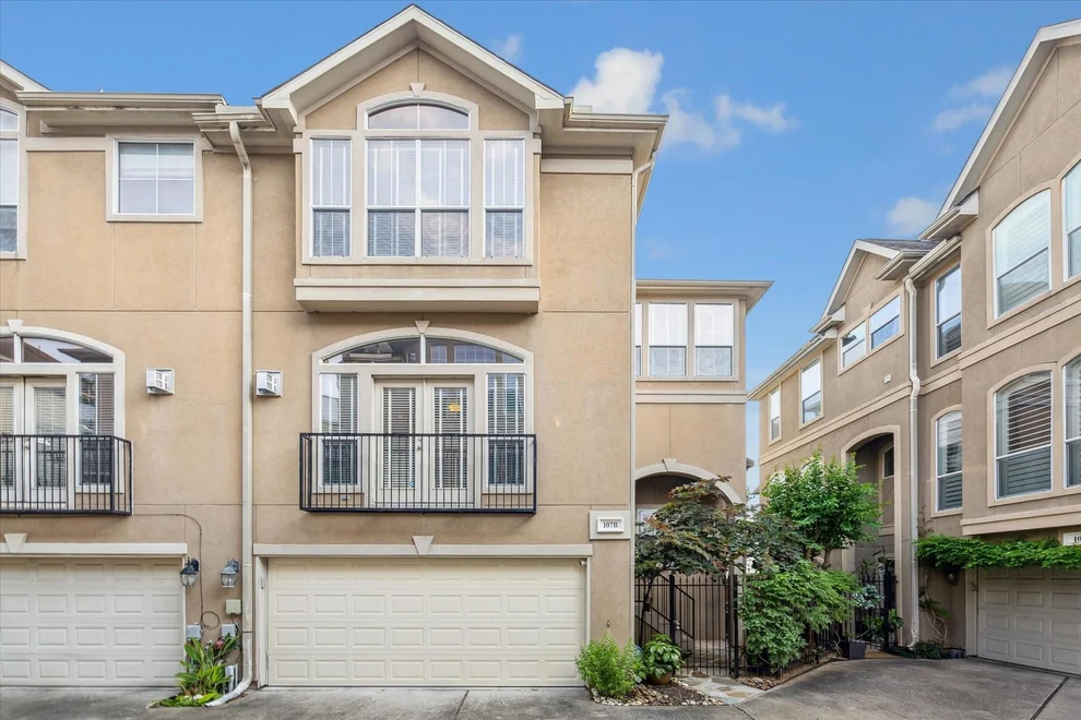 Unit for sale at 107 Detering Street, Houston, TX 77007