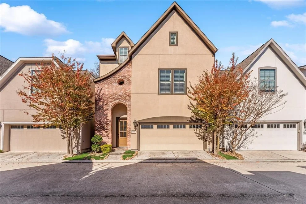 Unit for sale at 6706 Woodbend Park N, Houston, TX 77055