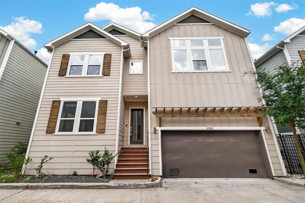 Unit for sale at 3350 Pinemont Drive, Houston, TX 77018