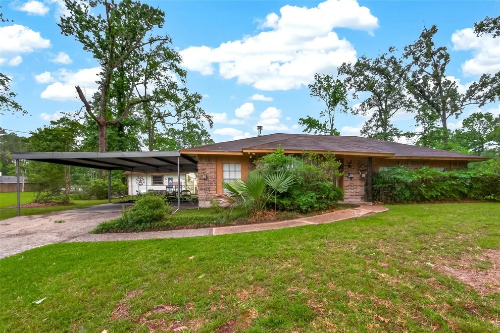 Unit for sale at 262 Magnolia Road, Woodbranch, TX 77357