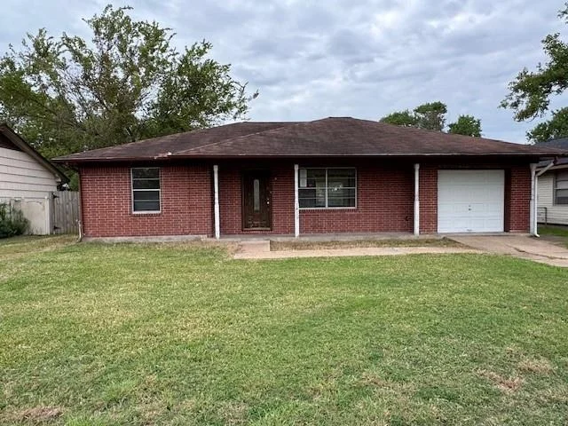 Unit for sale at 1419 W 10th Street, Freeport, TX 77541