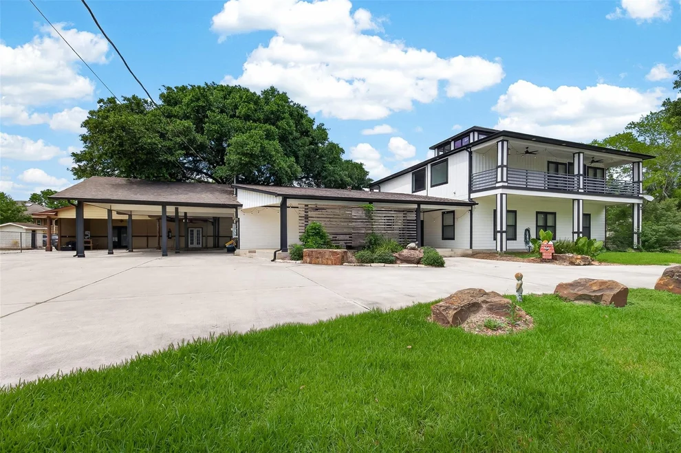 Unit for sale at 323 E Palm Street, Fresno, TX 77545