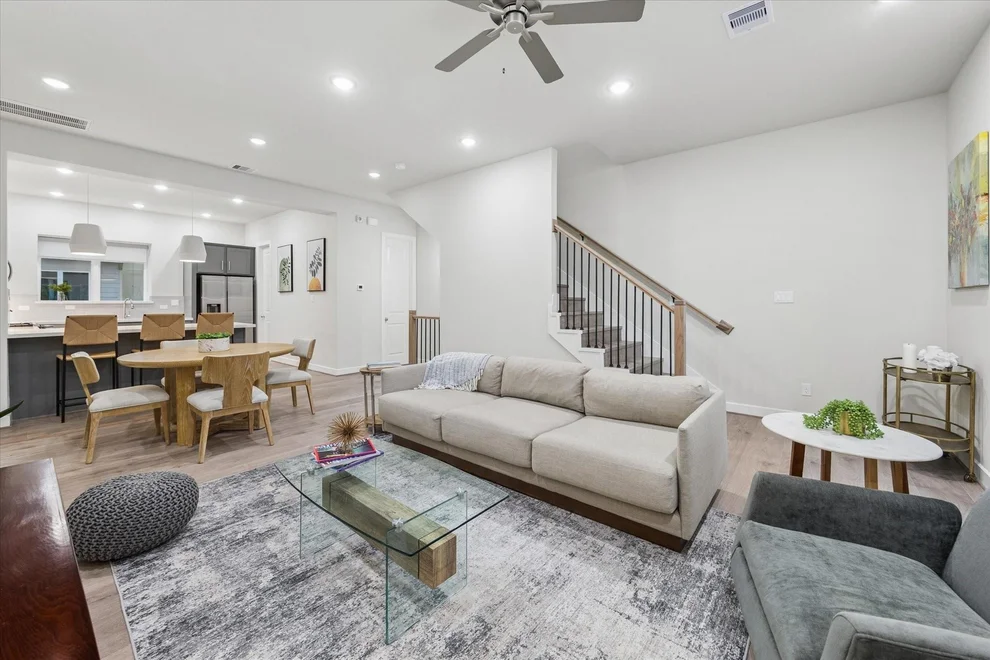Unit for sale at 6332 Paddington Bend Drive, Houston, TX 77008