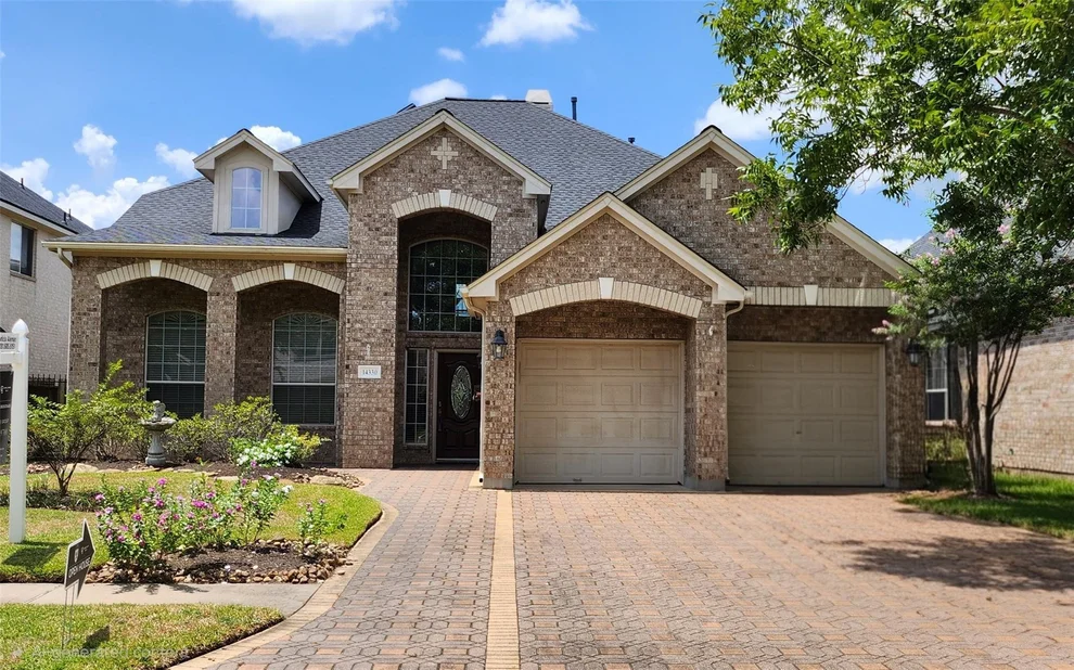 Unit for sale at 14330 Dunrobin Way, Sugar Land, TX 77498