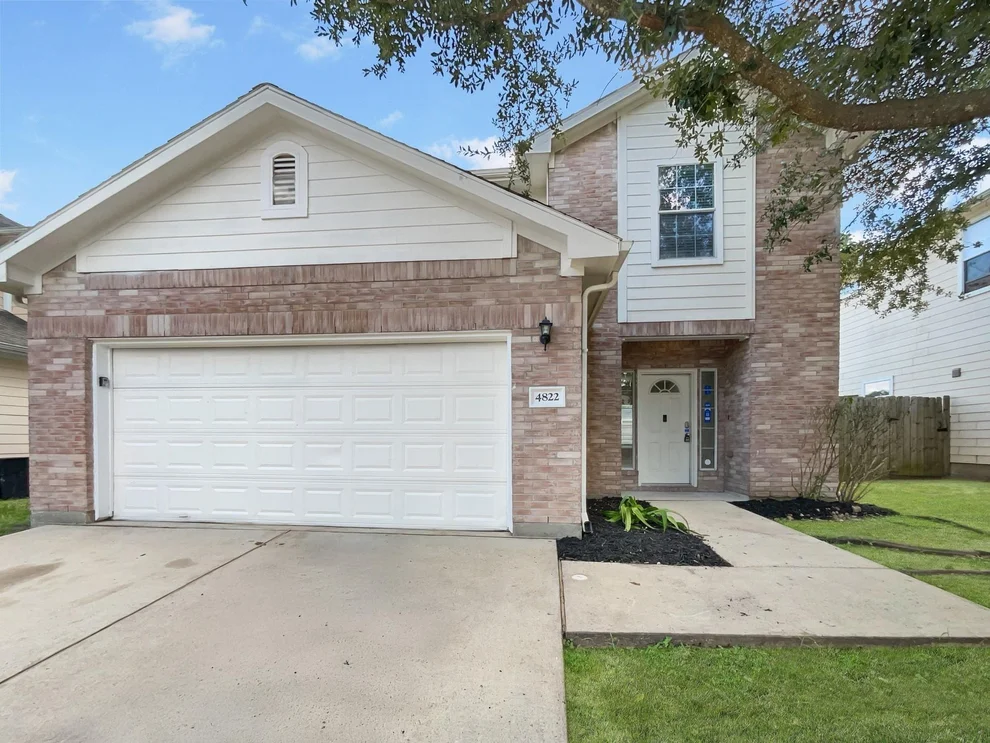 Unit for sale at 4822 S Fairfax Village Circle, Spring, TX 77373