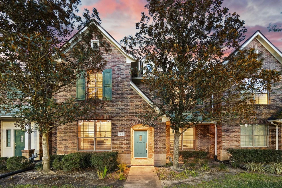 Unit for sale at 310 Cypress Vista, Houston, TX 77094