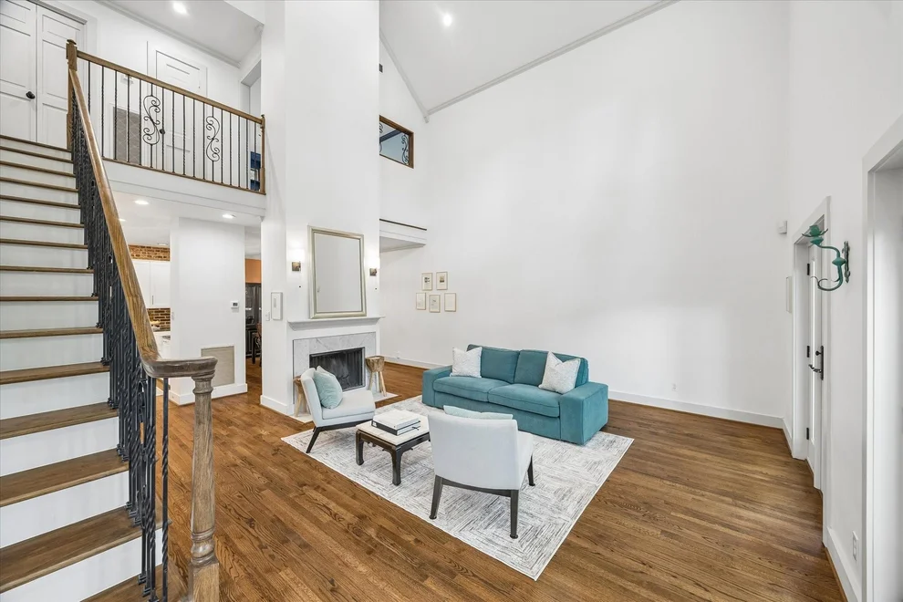 Unit for sale at 6013 Inwood Drive, Houston, TX 77057