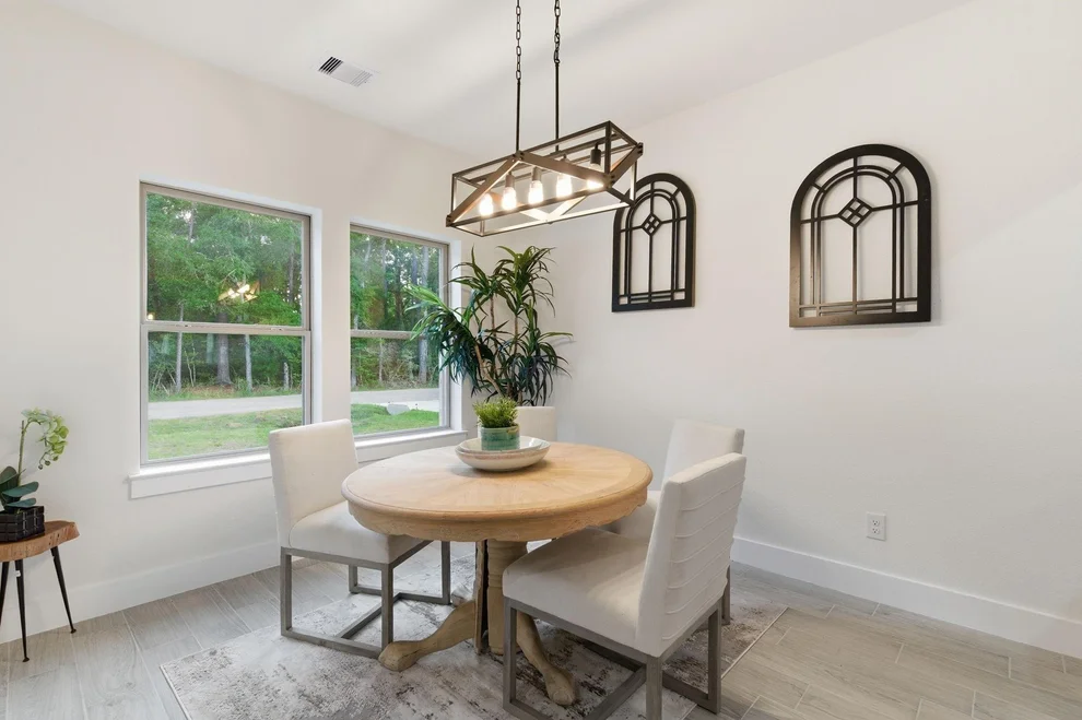 Unit for sale at 1105 W Lyle Street, Cleveland, TX 77327
