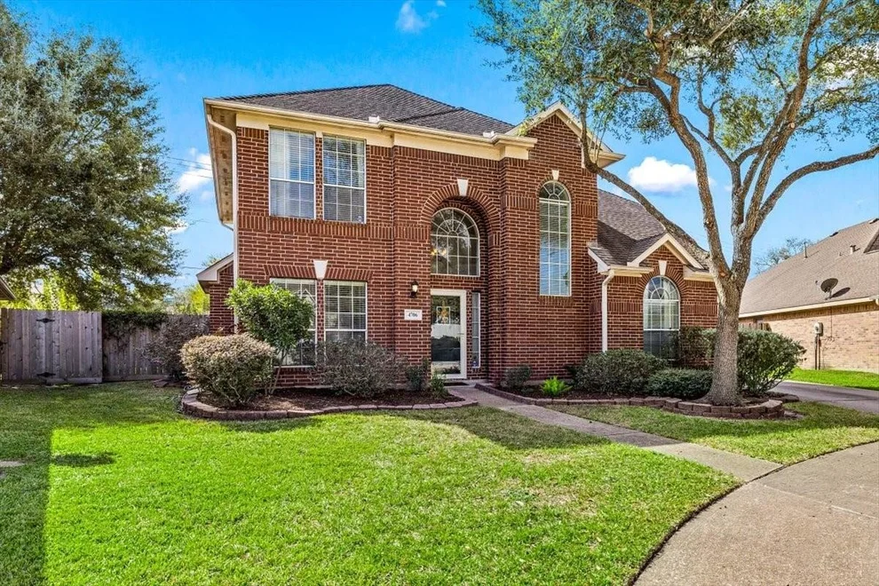 Unit for sale at 4706 Wilbury Heights Drive, Pasadena, TX 77505