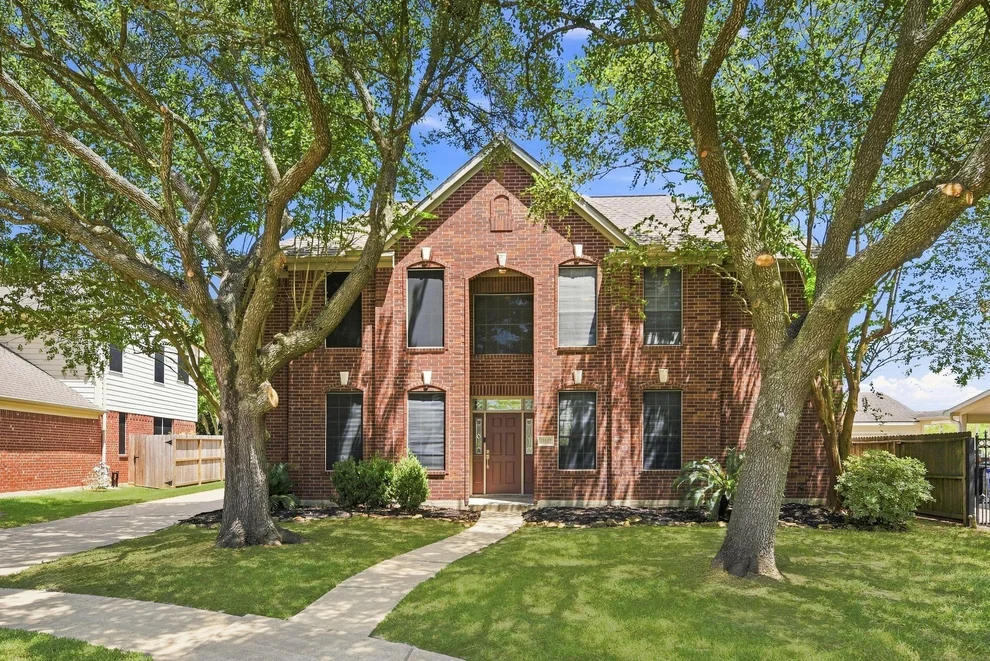Unit for sale at 13507 Willow Heights Court, Houston, TX 77059