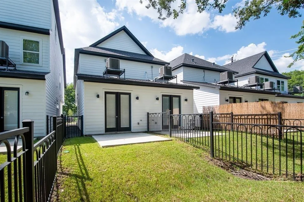 Unit for sale at 5113 Briscoe Street Unit, Houston, TX 77033