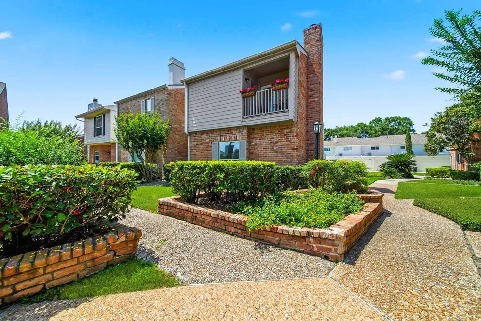 Unit for sale at 5956 Woodway Place Court, Houston, TX 77057