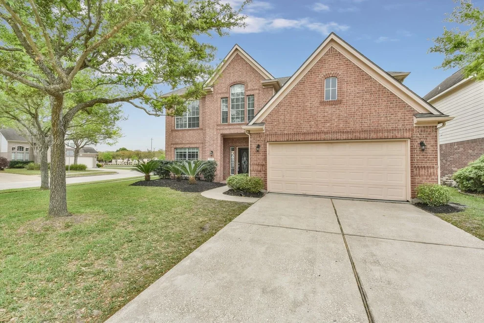 Unit for sale at 6122 Spanish Oak Drive, Pasadena, TX 77505