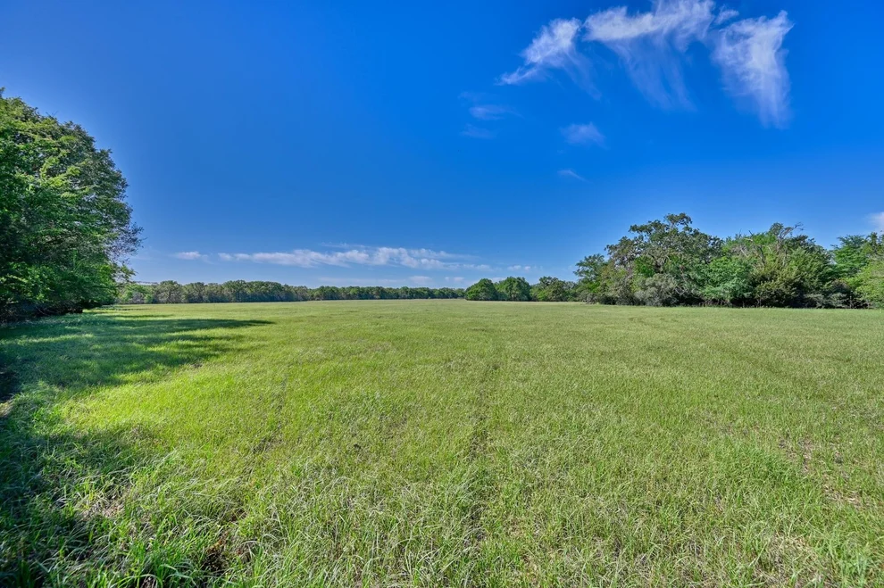 Unit for sale at Tract 1 Lcr 800, Groesbeck, TX 76642