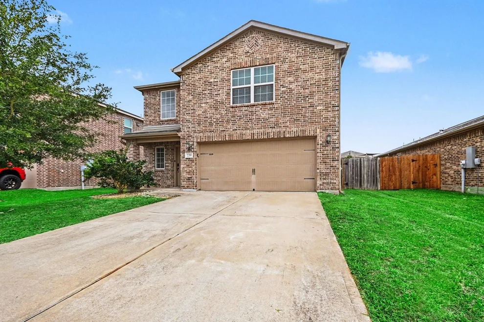Unit for sale at 2218 Regatta Lane, La Marque, TX 77568