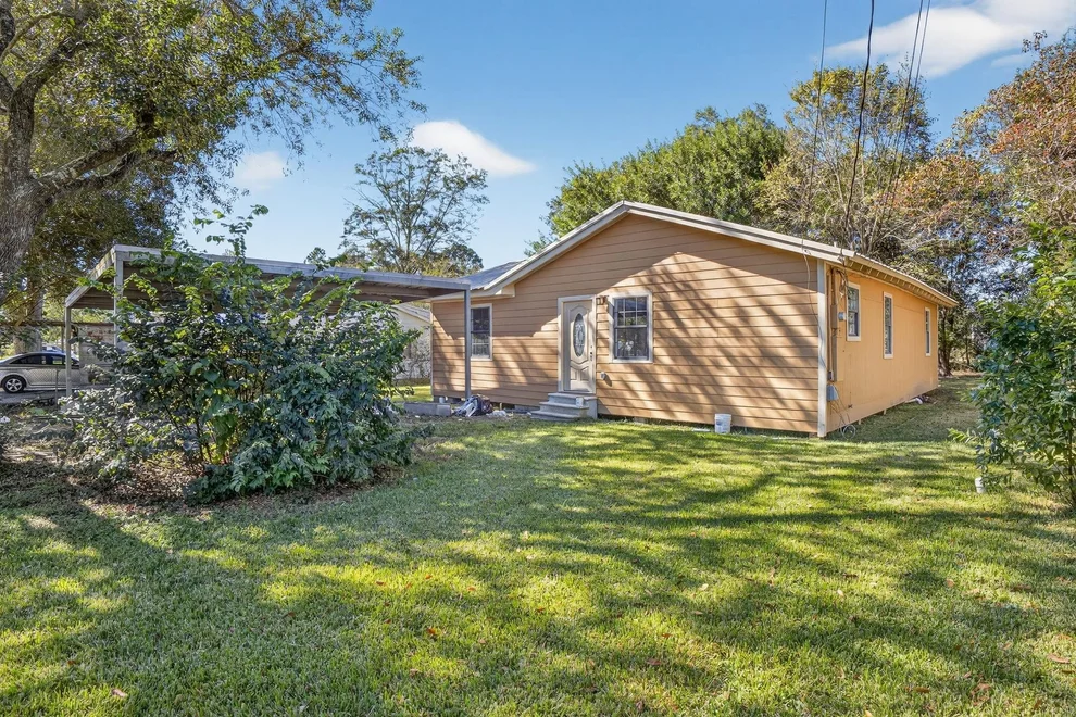 Unit for sale at 3261 Sherwood Drive, Orange, TX 77632