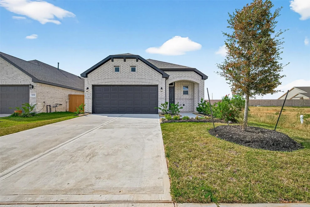 Unit for sale at 9975 Enclave Grove Drive, Willis, TX 77318