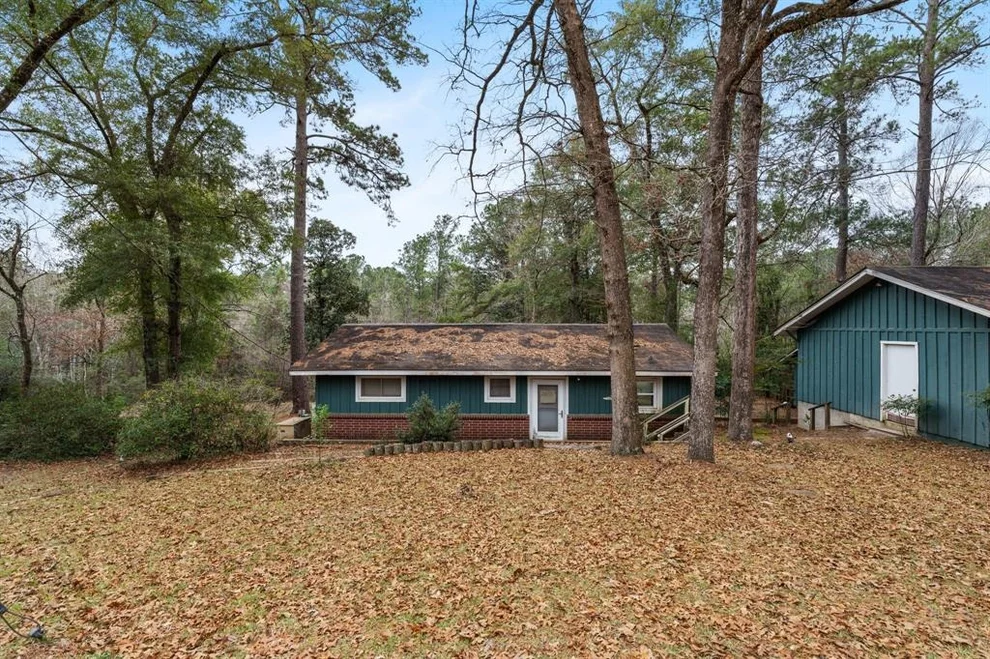 Unit for sale at 260 Lakeview Drive E, Livingston, TX 77351