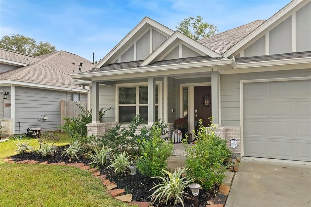 Unit for sale at 309A Maple Lane, Conroe, TX 77304