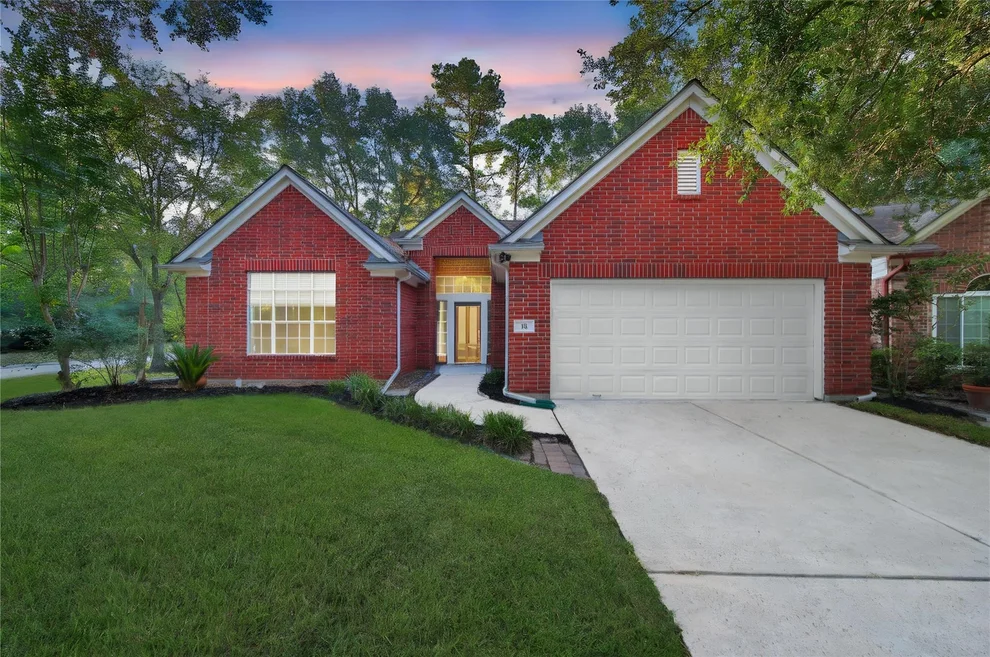 Unit for sale at 18 S Willow Point Circle, The Woodlands, TX 77382