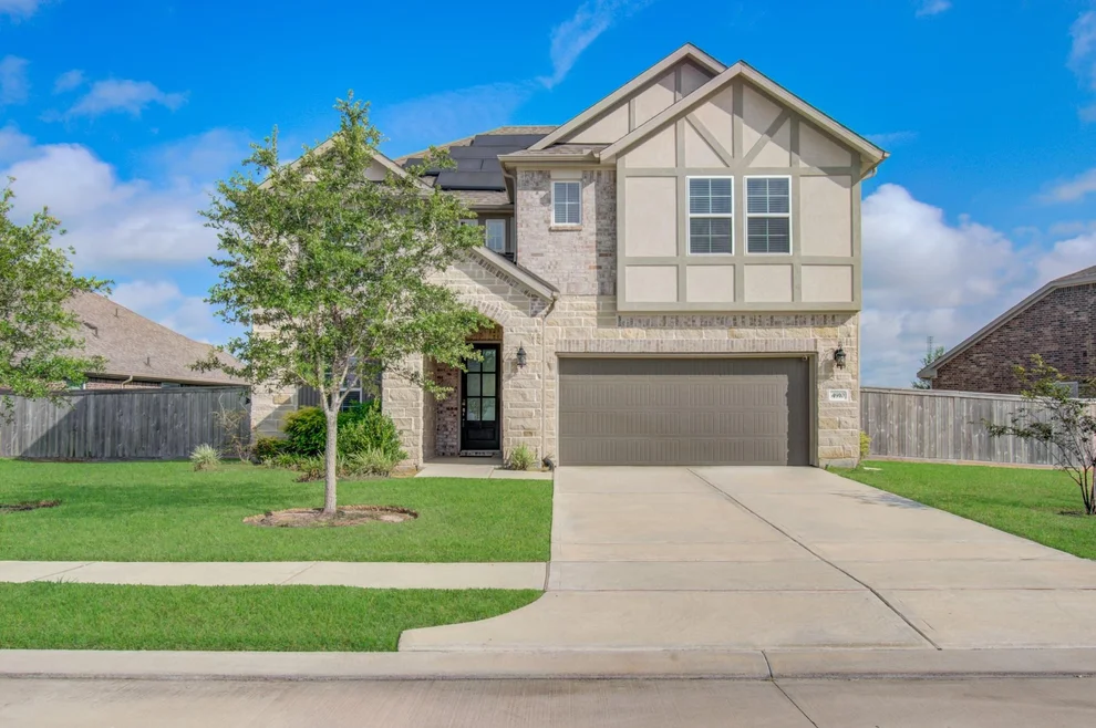 Unit for sale at 4910 Magnolia Springs Drive, Pearland, TX 77584