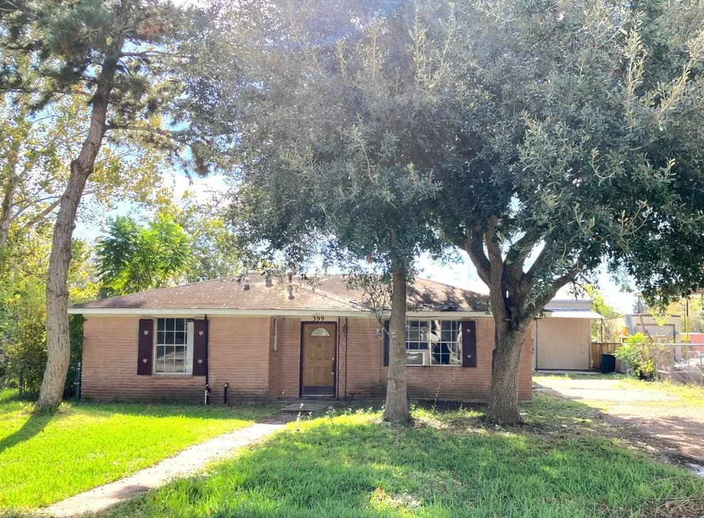 Unit for sale at 399 Pecan Street, Lolita, TX 77971