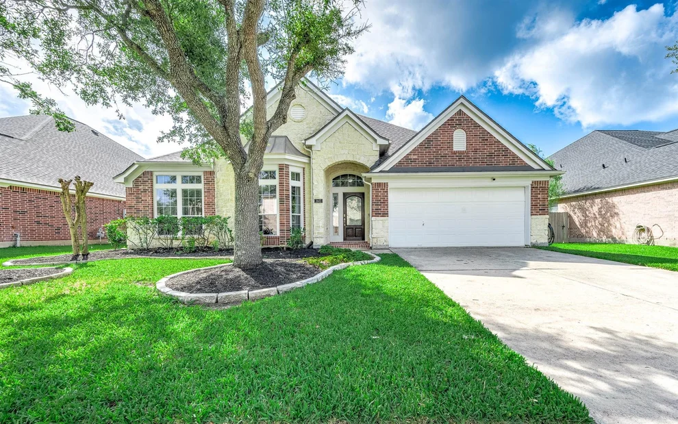 Unit for sale at 2603 Brightlake Way Lane, Pearland, TX 77584