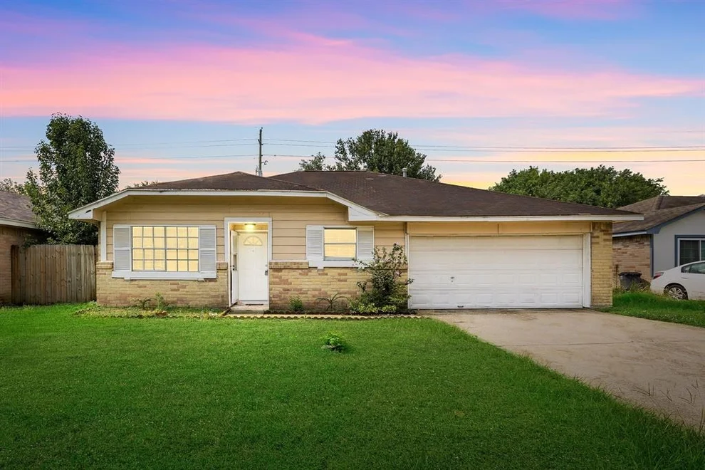 Unit for sale at 18627 Spinney Lane Drive, Cypress, TX 77433