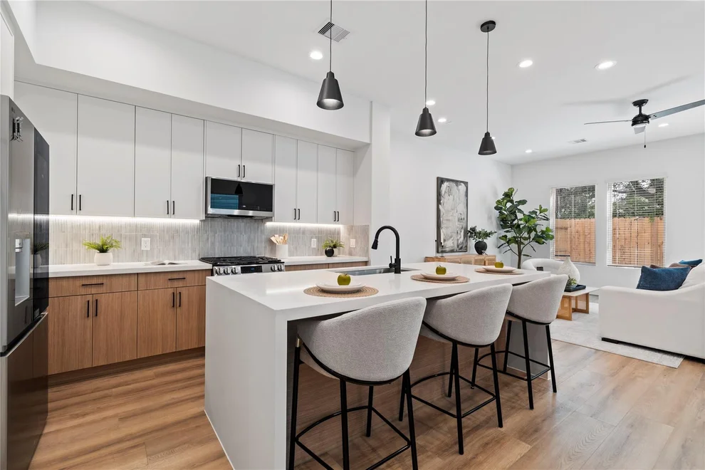 Unit for sale at 2708 Fox Street, Houston, TX 77003