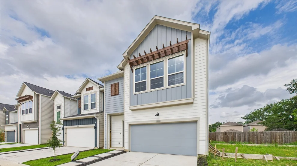 Unit for sale at 5808 Highland Sky Lane, Houston, TX 77091