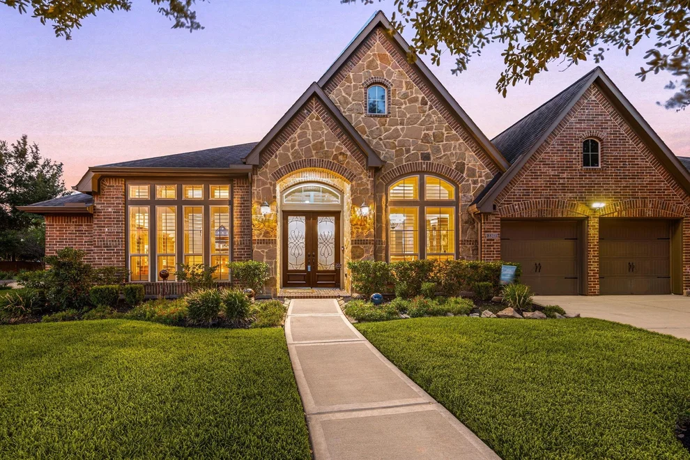 Unit for sale at 2203 Draycutt Drive, Katy, TX 77494
