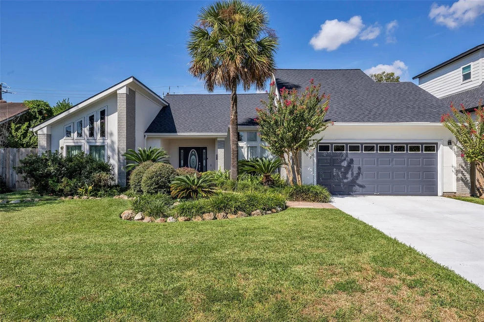Unit for sale at 107 Shirleen Drive, Pasadena, TX 77586