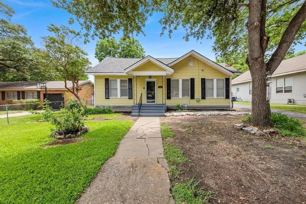 Unit for sale at 701 W Fawn Street, Caldwell, TX 77836