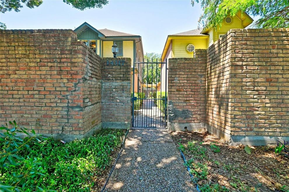 Unit for sale at 14317 Cashel Forest Drive, Houston, TX 77069