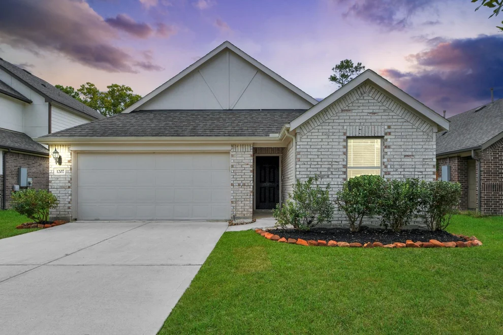 Unit for sale at 1207 Vilamoura Court, Crosby, TX 77532