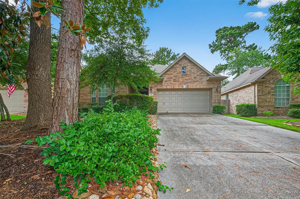 Unit for sale at 43 N Belfair Place, Spring, TX 77382