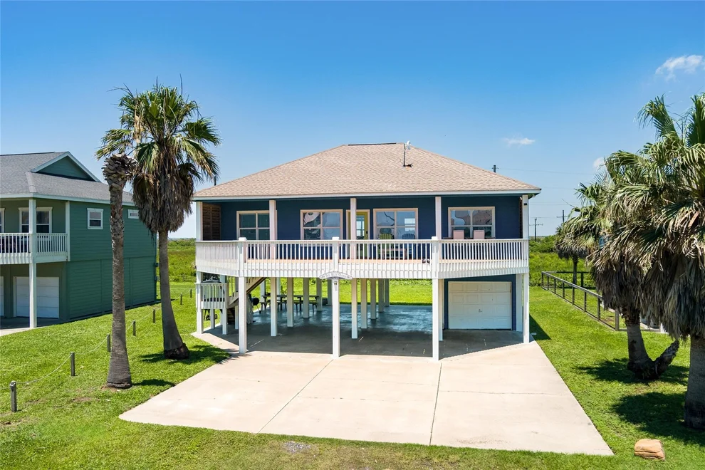 Unit for sale at 3233 Castle Drive, Crystal Beach, TX 77650