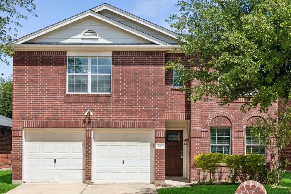 Unit for sale at 527 Cypresswood Knoll, Spring, TX 77373